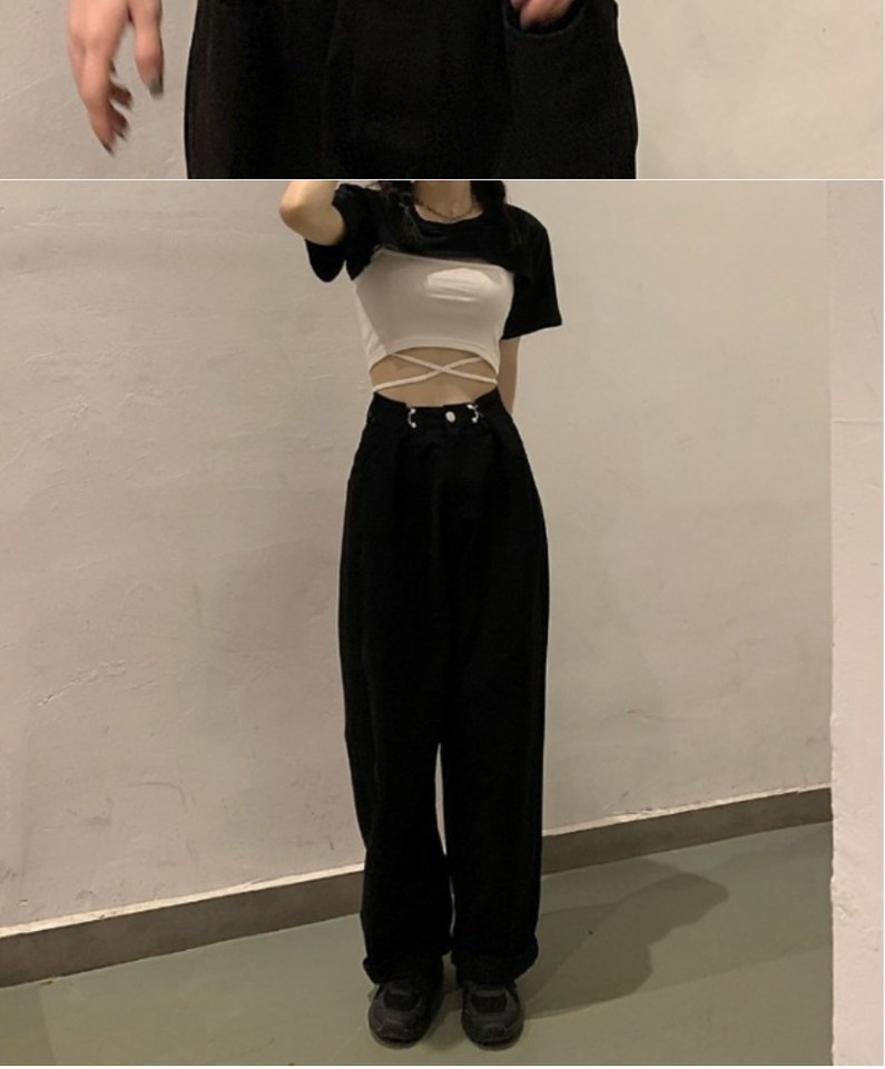 카키·베이지 톤 셔츠와 슬랙스 전신 코디 사진