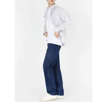 베이지·그레이 톤 와이드 청바지와 재킷 전신 코디 사진