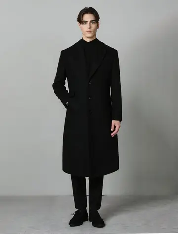 블랙 울 코트와 블랙 슬랙스 전신 코디 사진 (남성 아우터)