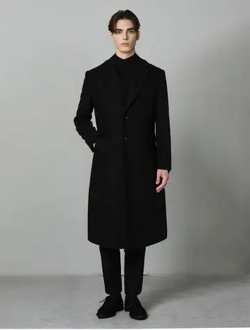 블랙 톤 울 코트와 슬랙스 전신 코디 사진