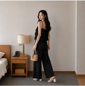 블랙·베이지 톤 배기팬츠 전신 코디 사진