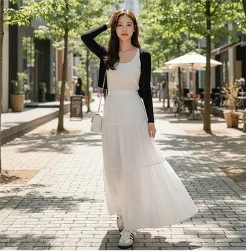 카키·블랙 톤 롱스커트와 가디건 전신 코디 사진