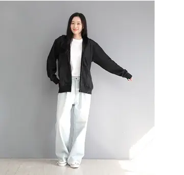 블랙·차콜 톤 기모 후드집업과 후드티 전신 코디 사진