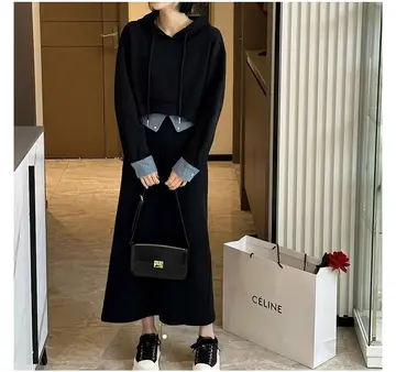 블랙·그레이 톤 롱스커트 전신 코디 사진