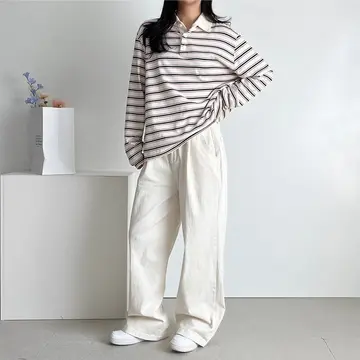 그레이·카멜 톤 오버핏 와이드팬츠와 셔츠 전신 코디 사진
