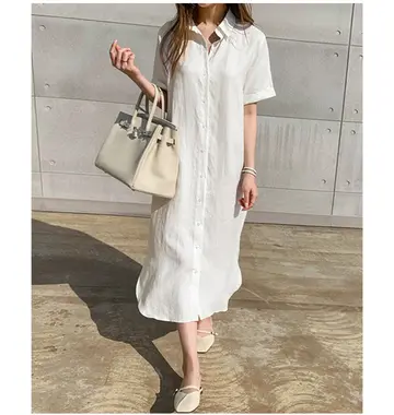 화이트·아이보리 톤 린넨 원피스 전신 코디 사진