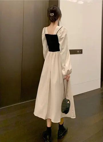 차콜·브라운 톤 롱원피스 전신 코디 사진