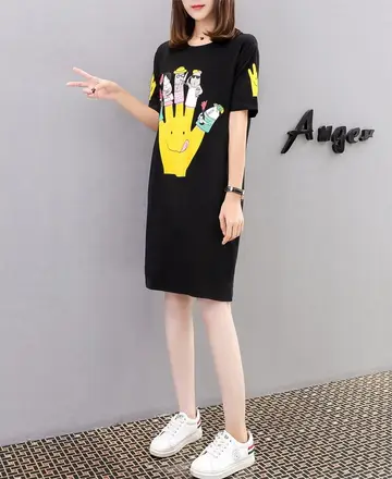 오버핏 반팔티와 옐로우 셔츠원피스 전신 코디 사진