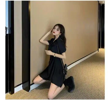 카키·베이지 톤 원피스 전신 코디 사진