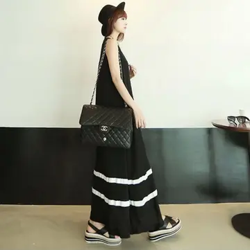블랙 롱원피스 전신 코디 사진