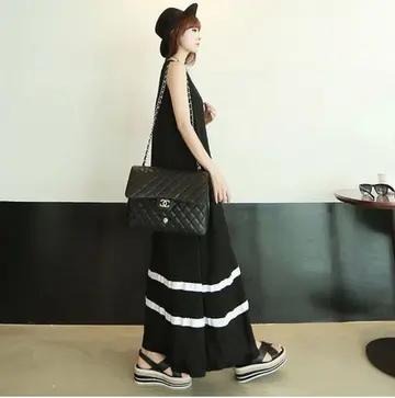 블랙·브라운 톤 롱원피스 전신 코디 사진