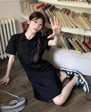 블랙 원피스 전신 코디 사진