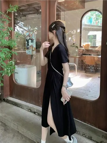 블랙 원피스 전신 코디 사진