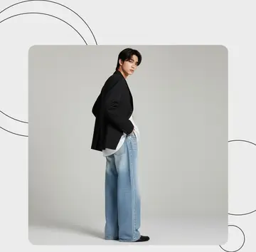 블랙·그레이 톤 와이드팬츠와 블레이저 전신 코디 사진